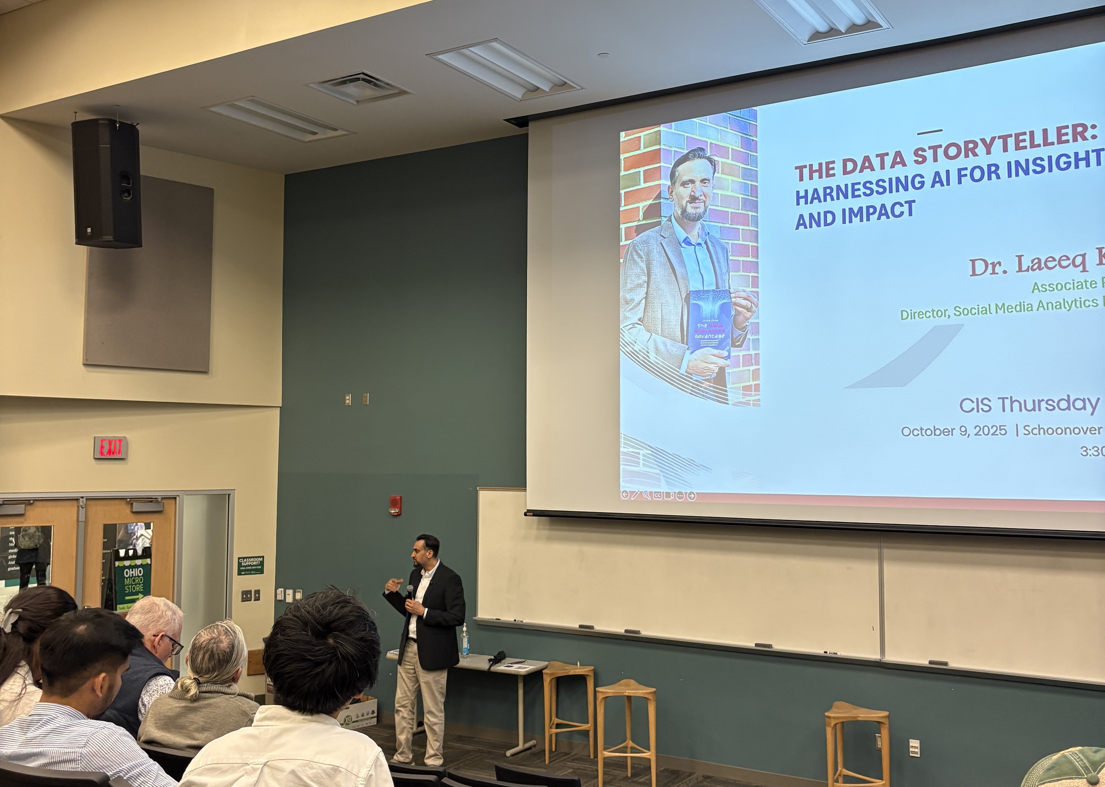 希少　Insights: Lectures and Stories The Data Storyteller: How I Turn Analytics into Insight and Impact